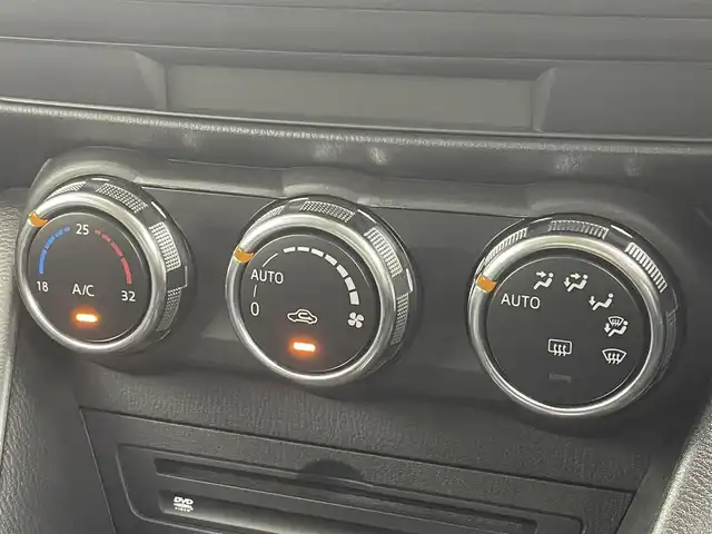 マツダ ＣＸ－３ 15S ツーリング 茨城県 2020(令2)年 3万km スノーフレイクホワイトパールマイカ メーカーオプション8.8インチメモリナビ/・FM/AM/Bluetooth/USB/CD/AUX/DVD/・フルセグテレビ/・全方位カメラ/・BOSEサウンド/BSM/ETC/前後ドライブレコーダー（Yupiteru DRY-TW8500）/前後コーナーセンサー/純正フロアマット/純正アルミホイール/LEDヘッドライト/衝突被害軽減ブレーキ/横滑り防止機能/レーンキープアシスト/オートライト/スマートキー/アイドリングストップ/パーキングアシスト/盗難防止機能/AAC