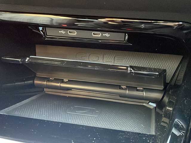 フォルクスワーゲン ＶＷ ゴルフ ＧＴＩ 新潟県 2022(令4)年 1万km パール 純正メモリナビ/(AppConnect/フルセグTV)/デジタルコックピット/レーダークルーズコントロール/ヘッドアップディスプレイ/バックカメラ/シートヒーター/ステアリングヒーター/純正19インチAW/純正フロアマット/ドライブレコーダー/ETC