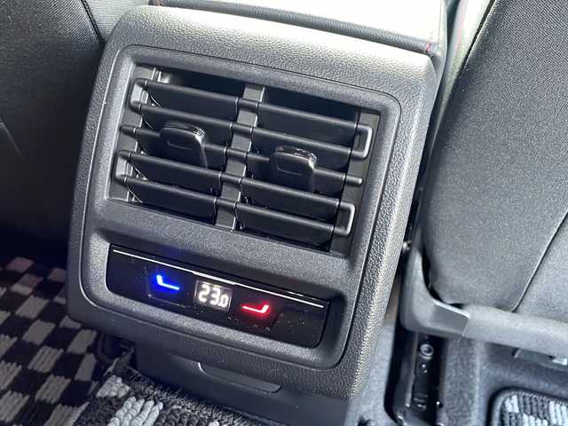 フォルクスワーゲン ＶＷ ゴルフ ＧＴＩ 新潟県 2022(令4)年 1万km パール 純正メモリナビ/(AppConnect/フルセグTV)/デジタルコックピット/レーダークルーズコントロール/ヘッドアップディスプレイ/バックカメラ/シートヒーター/ステアリングヒーター/純正19インチAW/純正フロアマット/ドライブレコーダー/ETC