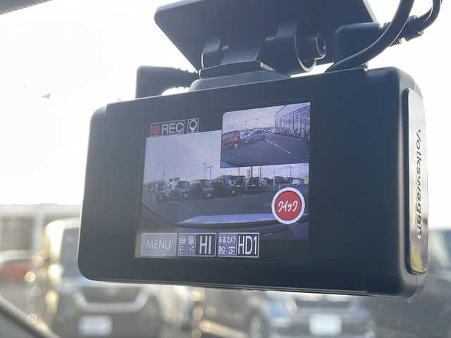 フォルクスワーゲン ＶＷ ゴルフ ＧＴＩ 新潟県 2022(令4)年 1万km パール 純正メモリナビ/(AppConnect/フルセグTV)/デジタルコックピット/レーダークルーズコントロール/ヘッドアップディスプレイ/バックカメラ/シートヒーター/ステアリングヒーター/純正19インチAW/純正フロアマット/ドライブレコーダー/ETC