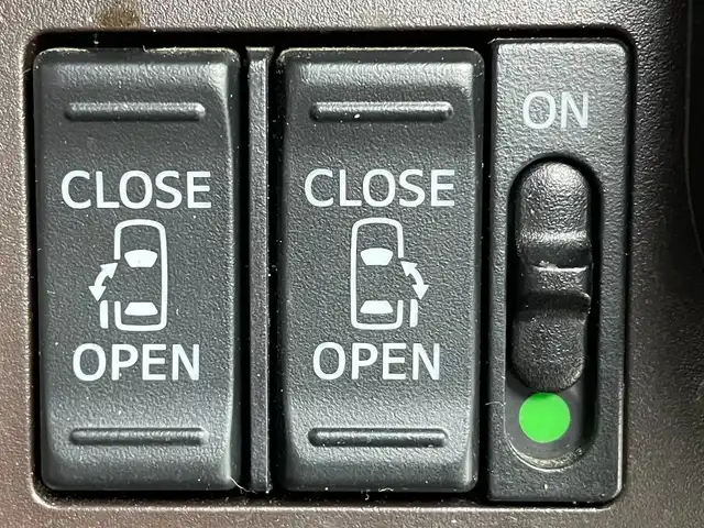 トヨタ タンク G S 大阪府 2017(平29)年 5.7万km パールホワイトⅢ スマートアシスト/純正メモリナビ/　CD/DVD/BT/TV/バックカメラ/両側パワースライドドア/クルーズコントロール/LEDヘッドライト/フォグランプ/アイドリングストップ/ステアリングスイッチ/スマートキー/ETC