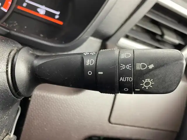 トヨタ タンク G S 大阪府 2017(平29)年 5.7万km パールホワイトⅢ スマートアシスト/純正メモリナビ/　CD/DVD/BT/TV/バックカメラ/両側パワースライドドア/クルーズコントロール/LEDヘッドライト/フォグランプ/アイドリングストップ/ステアリングスイッチ/スマートキー/ETC