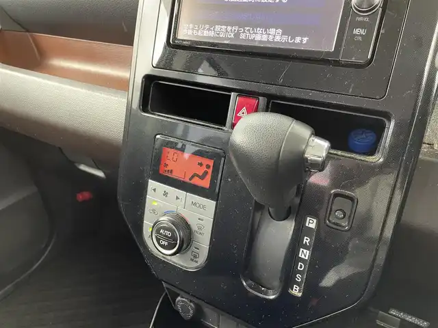 トヨタ タンク G S 大阪府 2017(平29)年 5.7万km パールホワイトⅢ スマートアシスト/純正メモリナビ/　CD/DVD/BT/TV/バックカメラ/両側パワースライドドア/クルーズコントロール/LEDヘッドライト/フォグランプ/アイドリングストップ/ステアリングスイッチ/スマートキー/ETC