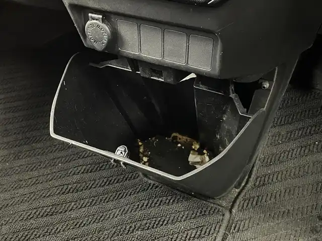 トヨタ タンク G S 大阪府 2017(平29)年 5.7万km パールホワイトⅢ スマートアシスト/純正メモリナビ/　CD/DVD/BT/TV/バックカメラ/両側パワースライドドア/クルーズコントロール/LEDヘッドライト/フォグランプ/アイドリングストップ/ステアリングスイッチ/スマートキー/ETC