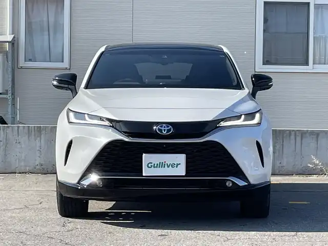 トヨタ ハリアー ＰＨＥＶ Z 青森県 2023(令5)年 2.8万km プラチナホワイトパールマイカ ワンオーナー/4WD/トヨタセーフティセンス/・プリクラッシュセーフティ/・レーントレーシングアシスト/・レーダークルーズコントロール/・アダプティブハイビームシステム/・ロードサインアシスト/・ドライバー異常対応システム/・プロアクティブドライビングアシスト/・発進遅れ告知機能/・ブラインドスポットモニター/・パーキングサポートブレーキ/純正ナビ/【AM/FM/BT/Miracast/USB】/フルセグTV/JBLサウンド/パノラミックビューモニター/調光パノラマルーフ/ステアリングヒーター/シートヒーター/エアーシート/パワーシート/寒冷地仕様/ETC2.0/純正19インチAW/取扱説明書/保証書