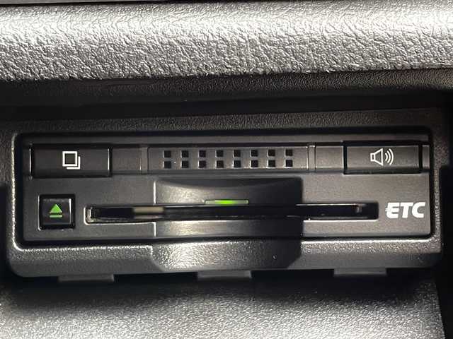 トヨタ クラウン ロイヤル ロイヤルサルーン 三重県 2014(平26)年 12.3万km ブラック (株)IDOMが運営する【じしゃロン四日市店】の自社ローン専用車両になります。こちらは現金またはオートローンご利用時の価格です。自社ローンご希望の方は別途その旨お申付け下さい/純正HDDナビ（CD/DVD/Bluetooth/AM/FM）/フルセグTV/純正16インチAW/クルーズコントロール/バックカメラ/全席パワーシート/スペアキー/ETC/オートライト/スマートキー