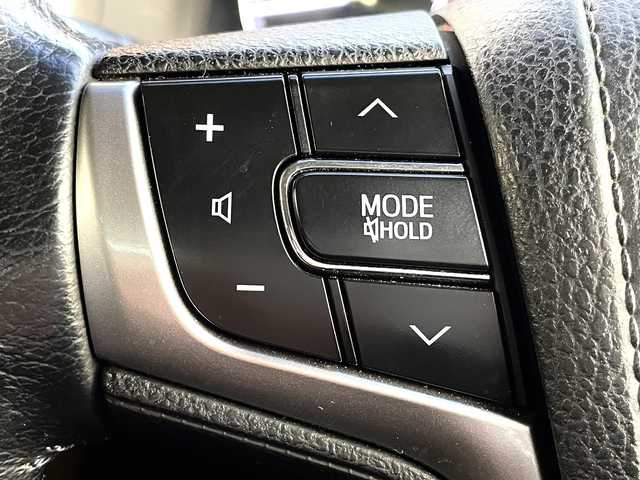 トヨタ クラウン ロイヤル ロイヤルサルーン 三重県 2014(平26)年 12.3万km ブラック (株)IDOMが運営する【じしゃロン四日市店】の自社ローン専用車両になります。こちらは現金またはオートローンご利用時の価格です。自社ローンご希望の方は別途その旨お申付け下さい/純正HDDナビ（CD/DVD/Bluetooth/AM/FM）/フルセグTV/純正16インチAW/クルーズコントロール/バックカメラ/全席パワーシート/スペアキー/ETC/オートライト/スマートキー