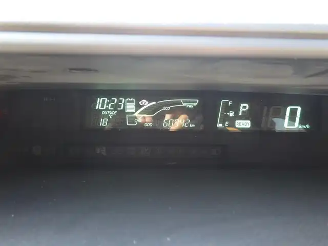 トヨタ アクア G 千葉県 2012(平24)年 6.1万km グレーメタリック 純正HDDナビ/地デジTV/【DVD/CD再生機能　Bluetooth接続】/バックカメラ/ETC/革巻きステアリング/LEDヘッドライト/フォグライト/ウインカーミラー/スマートキー