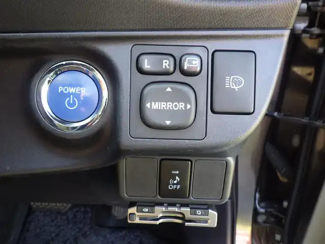 トヨタ アクア G 千葉県 2012(平24)年 6.1万km グレーメタリック 純正HDDナビ/地デジTV/【DVD/CD再生機能　Bluetooth接続】/バックカメラ/ETC/革巻きステアリング/LEDヘッドライト/フォグライト/ウインカーミラー/スマートキー