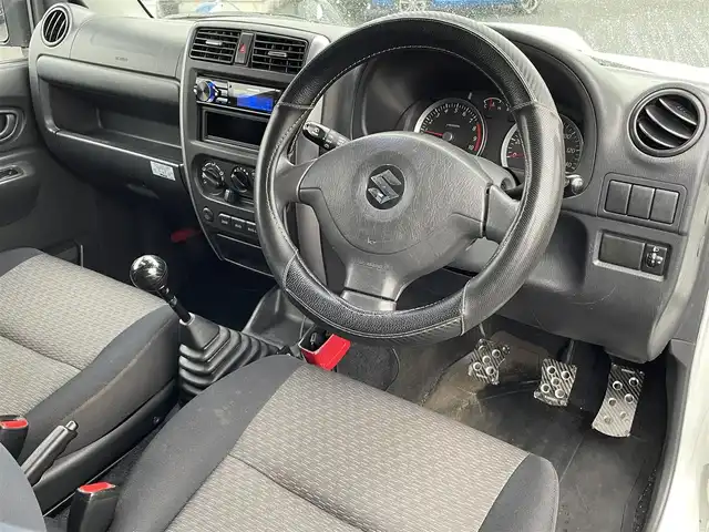 スズキ ジムニー XG 広島県 2008(平20)年 8.5万km スペリアホワイト ヒッチメンバー/SUZUKIロゴ16インチブラックAW/5MT/パートタイム4WD/ターボ/carrozzeriaオーディオ（AM/FM/Bluetooth）/LEDヘッドライト/フロアマット/キーレス/スペアキー