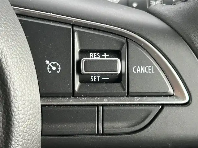 スズキ ジムニー XC 和歌山県 2020(令2)年 0.9万km ジャングルグリーン 衝突軽減ブレーキ/横滑り防止機能/アイドリングストップ/クルコン/シートヒーター/ダウンヒルアシストコントロール/シートカバー/パワーウインドウ/純正AW/ルーフラック/プッシュスタート/スマートキー