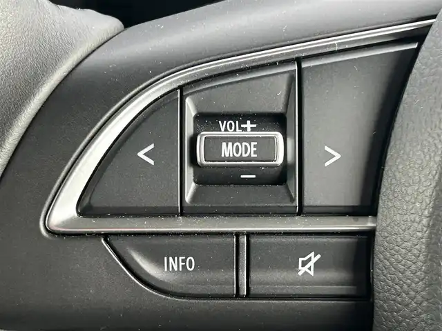 スズキ ジムニー XC 和歌山県 2020(令2)年 0.9万km ジャングルグリーン 衝突軽減ブレーキ/横滑り防止機能/アイドリングストップ/クルコン/シートヒーター/ダウンヒルアシストコントロール/シートカバー/パワーウインドウ/純正AW/ルーフラック/プッシュスタート/スマートキー