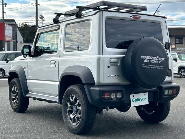 スズキ ジムニー シエラ JC 鹿児島県 2021(令3)年 5.7万km シルキーシルバーメタリック 4WD/デュアルセンサーブレーキサポートII/純正ナビ/　　CD/DVD/BT/フルセグ/バックカメラ/クルーズコントロール/LEDオートライト/シートヒーター/純正15インチアルミホイール/ルーフレール/ステアリングスイッチ/スマートキー/ETC