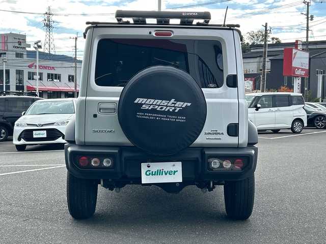 スズキ ジムニー シエラ JC 鹿児島県 2021(令3)年 5.7万km シルキーシルバーメタリック 4WD/デュアルセンサーブレーキサポートII/純正ナビ/　　CD/DVD/BT/フルセグ/バックカメラ/クルーズコントロール/LEDオートライト/シートヒーター/純正15インチアルミホイール/ルーフレール/ステアリングスイッチ/スマートキー/ETC