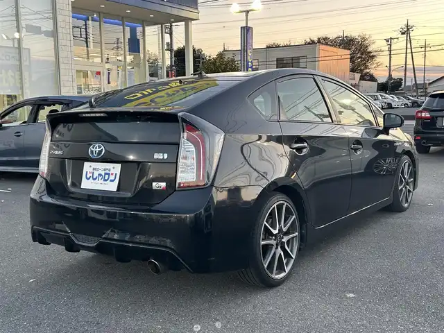 トヨタ プリウス S ツーリングセレ G’s 群馬県 2015(平27)年 13.2万km ブラック (株)IDOMが運営する【じしゃロン伊勢崎店】の自社ローン対象車両になります。こちらは現金ご利用時の価格です。/自社ローンご希望の方は別途その旨お申付け下さい。/アルパイン9型ナビ/CD/DVD/BlueTooth/SD/フルセグＴＶ/ＥＴＣ/オートライト/キセノンヘッドライト/Ｇ’ｓ純正18インチアルミ/プッシュスタート
