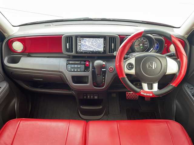 ホンダ Ｎ ＯＮＥ 茨城県 2018(平30)年 3.3万km ミラノレッド 純正ナビ　フルセグ/CD/DVD/BT/ラジオ/ビルトインETC/純正ドラレコ/CTBA/ECON/バックカメラ/MOMOステアリングカバー/シートカバー/社外AW/Pスタート/スマートキー/電格ミラー