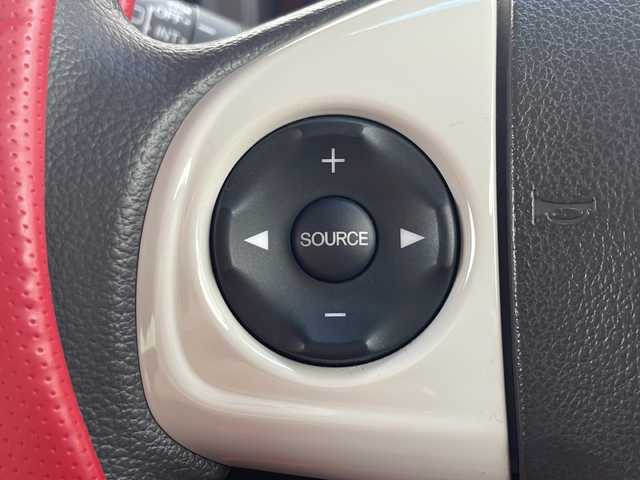 ホンダ Ｎ ＯＮＥ 茨城県 2018(平30)年 3.3万km ミラノレッド 純正ナビ　フルセグ/CD/DVD/BT/ラジオ/ビルトインETC/純正ドラレコ/CTBA/ECON/バックカメラ/MOMOステアリングカバー/シートカバー/社外AW/Pスタート/スマートキー/電格ミラー