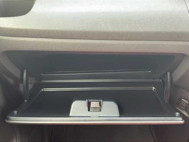 ホンダ Ｎ ＯＮＥ 茨城県 2018(平30)年 3.3万km ミラノレッド 純正ナビ　フルセグ/CD/DVD/BT/ラジオ/ビルトインETC/純正ドラレコ/CTBA/ECON/バックカメラ/MOMOステアリングカバー/シートカバー/社外AW/Pスタート/スマートキー/電格ミラー