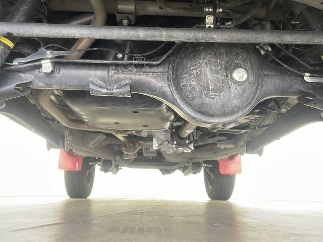 スズキ ジムニー XL 栃木県 2023(令5)年 2.6万km ミディアムグレー ワンオーナー/5MT/セーフティサポート/　デュアルカメラブレーキサポート/　ハイビームアシスト/　車線逸脱警報/　ふらつき警報/　先行車発進お知らせ/　標識認識/CDプレーヤー/ビルトインETC/シートヒーター(D/N席)/ハロゲンヘッドライト/フォグランプ/ドアバイザー/プッシュスタート/電動格納ドアミラー/スマートキー×2本/サイド+カーテンエアバッグ/保証書、取扱説明書付属