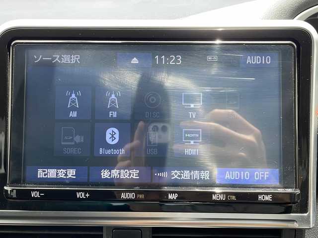 トヨタ シエンタ ハイブリッド G クエロ 岐阜県 2020(令2)年 2.6万km ヴィンテージブラウンパールクリスタルシャイン 純正SDナビ/【フルセグTV/SD/CD/DVD/Bluetooth】/アラウンドビューモニター/バックカメラ/純正12インチフリップダウンモニター(V12T-R68C)/両側パワースライドドア/衝突被害軽減システム/クルーズコントロール/レーンキープアシスト/コーナーセンサー/ハーフレザシート/前席シートヒーター/ハンドルヒーター/オートLEDライト/オートマチックハイビーム/ビルトインETC/横滑り防止装置/盗難防止装置/純正フロアマット/プッシュスタート/スマートキー/スペアキー/三列シート/ベンチシート/取扱説明書
