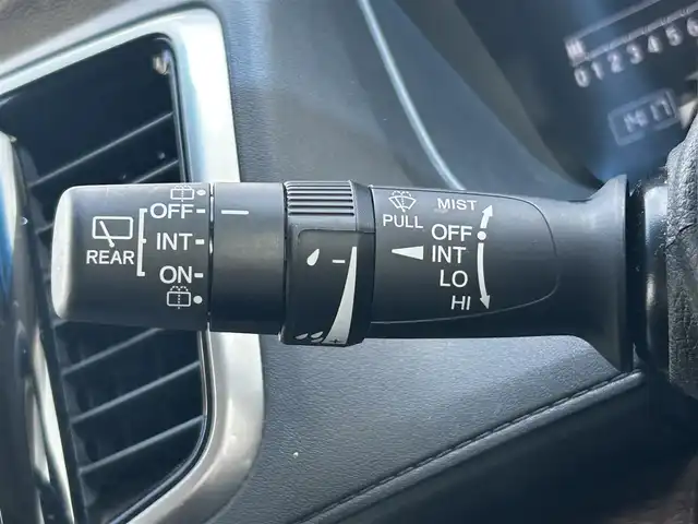 ホンダ オデッセイ 福島県 2019(平31)年 3万km クリスタルブラックパール Honda SENSING/・衝突軽減ブレーキ/・オートハイビーム/・誤発進抑制機能/・後方誤発進抑制機能/・路外逸脱警報機能/・車線維持支援システム/・歩行者事故低減ステアリング/・先行車発進お知らせ機能/・標識認識機能/純正9inメモリナビ/　【フルセグ/CD/DVD/BT/SD/MSV】/バックカメラ/純正フリップダウンモニター/ステアリングスイッチ/レーダークルーズコントロール/ビルトインETC2.0/前後ドライブレコーダー/両側パワースライドドア/レーンキープアシスト/パーキングアシスト/コーナーセンサー/衝突軽減システム/横滑り防止機能/純正フロアマット/純正ドアバイザー/アイドリングストップ/LEDヘッドライト（AUTO機能付き）