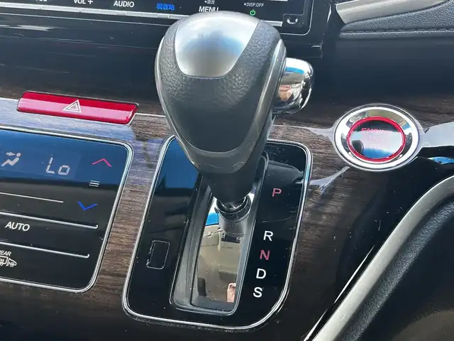 ホンダ オデッセイ 福島県 2019(平31)年 3万km クリスタルブラックパール Honda SENSING/・衝突軽減ブレーキ/・オートハイビーム/・誤発進抑制機能/・後方誤発進抑制機能/・路外逸脱警報機能/・車線維持支援システム/・歩行者事故低減ステアリング/・先行車発進お知らせ機能/・標識認識機能/純正9inメモリナビ/　【フルセグ/CD/DVD/BT/SD/MSV】/バックカメラ/純正フリップダウンモニター/ステアリングスイッチ/レーダークルーズコントロール/ビルトインETC2.0/前後ドライブレコーダー/両側パワースライドドア/レーンキープアシスト/パーキングアシスト/コーナーセンサー/衝突軽減システム/横滑り防止機能/純正フロアマット/純正ドアバイザー/アイドリングストップ/LEDヘッドライト（AUTO機能付き）