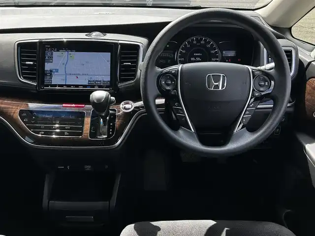 ホンダ オデッセイ 福島県 2019(平31)年 3万km クリスタルブラックパール Honda SENSING/・衝突軽減ブレーキ/・オートハイビーム/・誤発進抑制機能/・後方誤発進抑制機能/・路外逸脱警報機能/・車線維持支援システム/・歩行者事故低減ステアリング/・先行車発進お知らせ機能/・標識認識機能/純正9inメモリナビ/　【フルセグ/CD/DVD/BT/SD/MSV】/バックカメラ/純正フリップダウンモニター/ステアリングスイッチ/レーダークルーズコントロール/ビルトインETC2.0/前後ドライブレコーダー/両側パワースライドドア/レーンキープアシスト/パーキングアシスト/コーナーセンサー/衝突軽減システム/横滑り防止機能/純正フロアマット/純正ドアバイザー/アイドリングストップ/LEDヘッドライト（AUTO機能付き）
