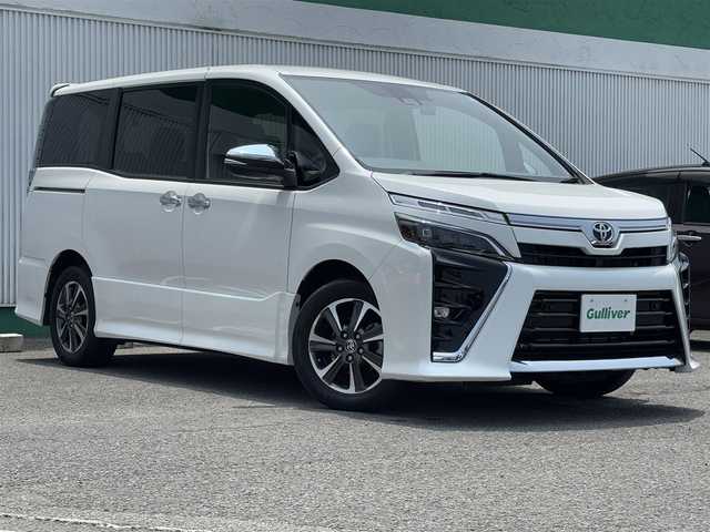 トヨタ ヴォクシー ZS 煌Ⅱ 徳島県 2020(令2)年 2.9万km ホワイトパールクリスタルシャイン 純正10インチSDナビ/（Bluetooth/フルセグ/CD/DVD/SD）/バックカメラ/フリップダウンモニター/衝突軽減ブレーキ/レーンキープアシスト/クルーズコントロール/クリアランスソナー/社外前後ドライブレコーダー/ビルトインETC/ステアリングリモコン/アイドリングストップ