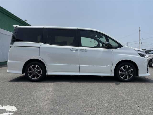 トヨタ ヴォクシー ZS 煌Ⅱ 徳島県 2020(令2)年 2.9万km ホワイトパールクリスタルシャイン 純正10インチSDナビ/（Bluetooth/フルセグ/CD/DVD/SD）/バックカメラ/フリップダウンモニター/衝突軽減ブレーキ/レーンキープアシスト/クルーズコントロール/クリアランスソナー/社外前後ドライブレコーダー/ビルトインETC/ステアリングリモコン/アイドリングストップ