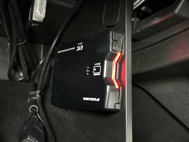 スズキ スペーシア カスタム HYBRID XS 愛知県 2023(令5)年 1.8万km インディゴブルーメタリック 社外８インチナビ/・Ｂｌｕｅｔｏｏｔｈ/・フルセグ/・DVD/CD/・HDMI/・AM/FM/・SD音楽録音/両側パワースライドドア/バックカメラ/シートヒーター/ステアリングヒーター/ＥＴＣ/追従クルコン/ドラレコ型ミラー/衝突軽減/コーナーセンサー/レーンキープ/オートマチックハイビーム/LEDヘッドライト/オットマン/スペアキー