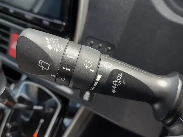 トヨタ エスクァイア Gi 東京都 2020(令2)年 2.6万km ホワイトパールクリスタルシャイン 純正ナビ/純正アルミホイール/トヨタセーフティセンス/・レーントレーシングアシスト/・プリクラッシュセーフティ/・オートマティックハイビーム/MODELLISTAエアロ/ETC/バックカメラ/デジタルインナーミラー/両側パワースライドドア/LEDヘッドライト/プッシュスタート/シートヒーター