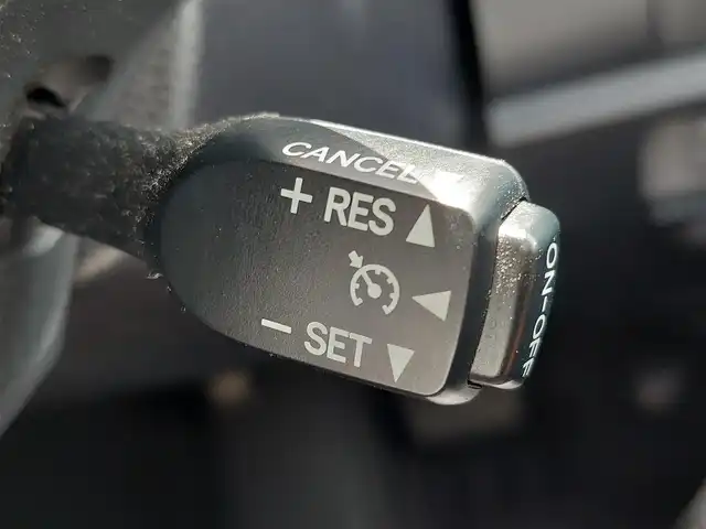 トヨタ エスクァイア Gi 東京都 2020(令2)年 2.6万km ホワイトパールクリスタルシャイン 純正ナビ/純正アルミホイール/トヨタセーフティセンス/・レーントレーシングアシスト/・プリクラッシュセーフティ/・オートマティックハイビーム/MODELLISTAエアロ/ETC/バックカメラ/デジタルインナーミラー/両側パワースライドドア/LEDヘッドライト/プッシュスタート/シートヒーター