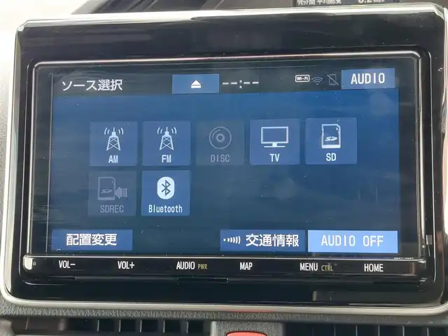 トヨタ エスクァイア Gi 東京都 2020(令2)年 2.6万km ホワイトパールクリスタルシャイン 純正ナビ/純正アルミホイール/トヨタセーフティセンス/・レーントレーシングアシスト/・プリクラッシュセーフティ/・オートマティックハイビーム/MODELLISTAエアロ/ETC/バックカメラ/デジタルインナーミラー/両側パワースライドドア/LEDヘッドライト/プッシュスタート/シートヒーター
