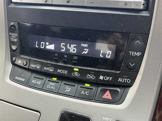 トヨタ ヴェルファイア 2．4Z 大阪府 2012(平24)年 14.1万km ブラック ”(株)IDOMが運営する【じしゃロン堺店】の自社ローン専用車両になります。/こちらは現金またはオートローンご利用時の価格です。自社ローンご希望の方は別途その旨お申付け下さい”