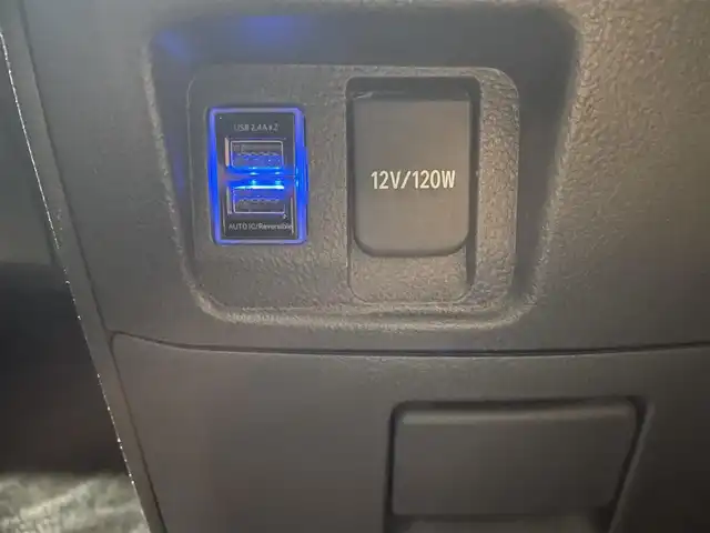 トヨタ ヴェルファイア 2．4Z 大阪府 2012(平24)年 14.1万km ブラック ”(株)IDOMが運営する【じしゃロン堺店】の自社ローン専用車両になります。/こちらは現金またはオートローンご利用時の価格です。自社ローンご希望の方は別途その旨お申付け下さい”