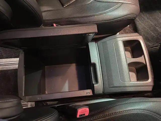 トヨタ ヴェルファイア 2．4Z 大阪府 2012(平24)年 14.1万km ブラック ”(株)IDOMが運営する【じしゃロン堺店】の自社ローン専用車両になります。/こちらは現金またはオートローンご利用時の価格です。自社ローンご希望の方は別途その旨お申付け下さい”