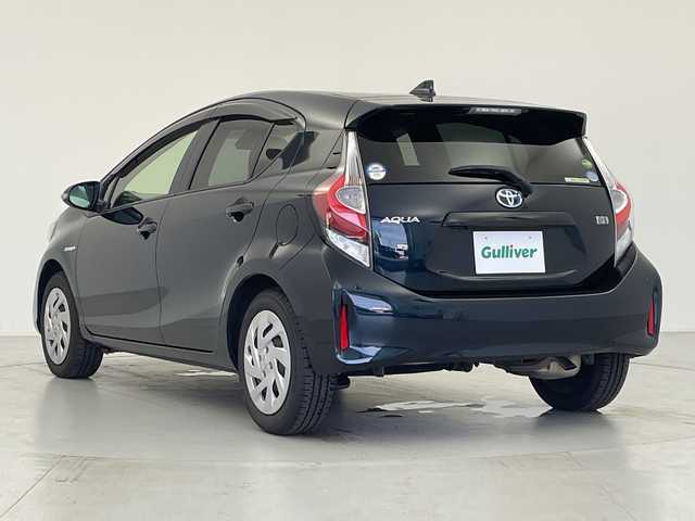 トヨタ アクア G ソフトレザーセレクション 愛知県 2018(平30)年 2.5万km ブラッキッシュアゲハガラスフレーク 純正９型ナビ/・フルセグ/・Ｂｌｕｅｔｏｏｔｈ/・ＤＶＤ/・ＣＤ/バックカメラ/クルコン/ＥＴＣ/衝突軽減ブレーキ/車線逸脱防止支援/クリアランスソナー/オートマチックハイビーム/先行車発進お知らせ機能/ＬＥＤヘッドライト/フォグランプ/スマートキー/スペアキー