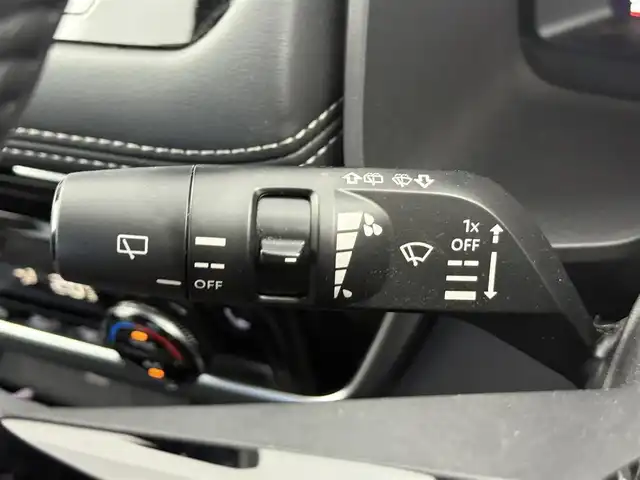 日産 エクストレイル G e－4ORCE 愛知県 2024(令6)年 2.1万km ダイヤモンドブラック プロパイロット/純正ナビ/・Bluetooth/・フルセグTV/・Applecarplay/アラウンドビューモニター/AC100V/ＥＴＣ２．０/パワーシート/レザーシート/ドラレコ/置くだけ充電/革巻きステアリング/パワーバックドア/ステアリングリモコン/インテリジェントルームミラー/ヘッドアップディスプレイ/全席シートヒーター/純正１９インチＡＷ/USB