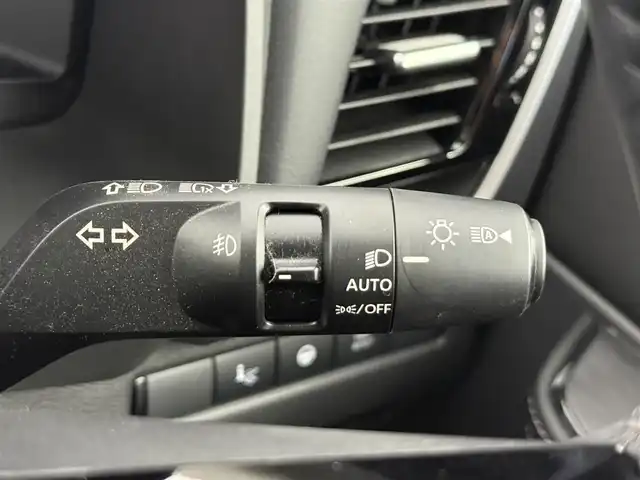 日産 エクストレイル G e－4ORCE 愛知県 2024(令6)年 2.1万km ダイヤモンドブラック プロパイロット/純正ナビ/・Bluetooth/・フルセグTV/・Applecarplay/アラウンドビューモニター/AC100V/ＥＴＣ２．０/パワーシート/レザーシート/ドラレコ/置くだけ充電/革巻きステアリング/パワーバックドア/ステアリングリモコン/インテリジェントルームミラー/ヘッドアップディスプレイ/全席シートヒーター/純正１９インチＡＷ/USB