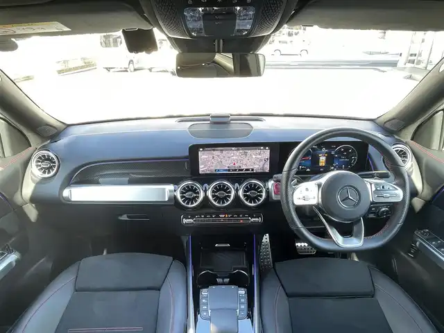 メルセデス・ベンツ Ｍ・ベンツ ＧＬＢ２００ｄ 4マチック AMGライン 群馬県 2023(令5)年 1.7万km デジタルホワイト レーダーセーフティパッケージ/・アダクティブブレーキアシスト/・アダクティブレーンキーピング/・アダクティブクルーズコントロール/・アダクティブステアリング/・パークトロニック/・オートマチックハイビーム/・ブラインドスポットモニター/純正メーカーナビゲーション/（BT/ラジオ/フルセグTV）/全方位カメラ/ビルトインETC/純正前後ドライブレコーダー/前席メモリパワーシート/前席シートヒーター/パワーバックドア/LEDヘッドライト/フォグライト/エントリーライト/アンビエントライト/アイドリングストップ/パドルシフト/ルーフレール/電格ミラー/純正フロアマット/純正19インチアルミホイール