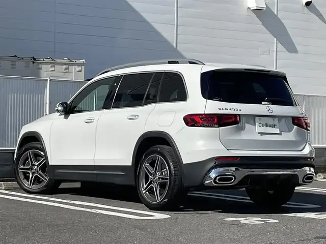 メルセデス・ベンツ Ｍ・ベンツ ＧＬＢ２００ｄ 4マチック AMGライン 群馬県 2023(令5)年 1.7万km デジタルホワイト レーダーセーフティパッケージ/・アダクティブブレーキアシスト/・アダクティブレーンキーピング/・アダクティブクルーズコントロール/・アダクティブステアリング/・パークトロニック/・オートマチックハイビーム/・ブラインドスポットモニター/純正メーカーナビゲーション/（BT/ラジオ/フルセグTV）/全方位カメラ/ビルトインETC/純正前後ドライブレコーダー/前席メモリパワーシート/前席シートヒーター/パワーバックドア/LEDヘッドライト/フォグライト/エントリーライト/アンビエントライト/アイドリングストップ/パドルシフト/ルーフレール/電格ミラー/純正フロアマット/純正19インチアルミホイール