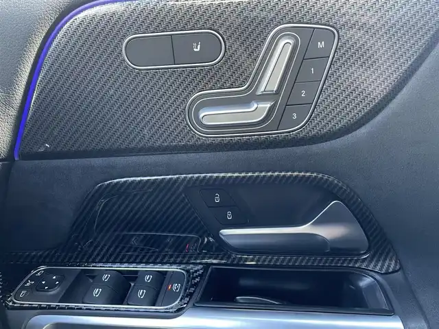 メルセデス・ベンツ Ｍ・ベンツ ＧＬＢ２００ｄ 4マチック AMGライン 群馬県 2023(令5)年 1.7万km デジタルホワイト レーダーセーフティパッケージ/・アダクティブブレーキアシスト/・アダクティブレーンキーピング/・アダクティブクルーズコントロール/・アダクティブステアリング/・パークトロニック/・オートマチックハイビーム/・ブラインドスポットモニター/純正メーカーナビゲーション/（BT/ラジオ/フルセグTV）/全方位カメラ/ビルトインETC/純正前後ドライブレコーダー/前席メモリパワーシート/前席シートヒーター/パワーバックドア/LEDヘッドライト/フォグライト/エントリーライト/アンビエントライト/アイドリングストップ/パドルシフト/ルーフレール/電格ミラー/純正フロアマット/純正19インチアルミホイール