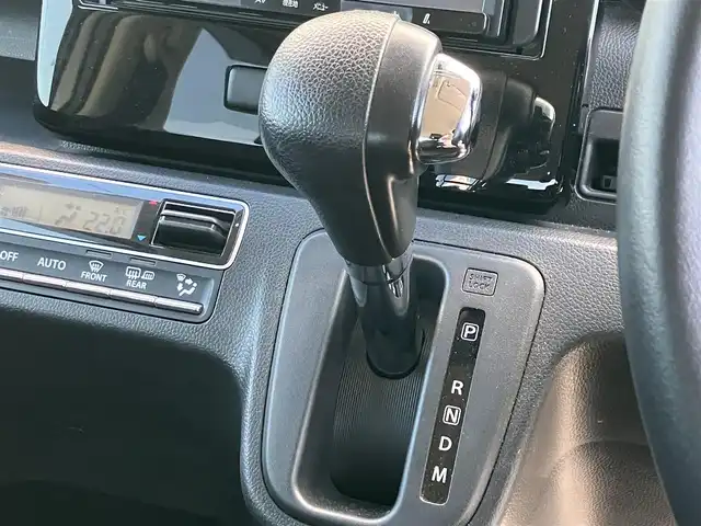 スズキ ワゴンＲ スティングレー HYBRID T 道南・函館 2017(平29)年 7.6万km ピュアホワイトP /社外ナビ//フルセグTV//夏冬タイヤ//エンジンスターター//クルーズコントロール//ヘッドアップディスプレイ//シートヒーター//車線逸脱警報装置//オートライト//フォグランプ//純正フロアマット