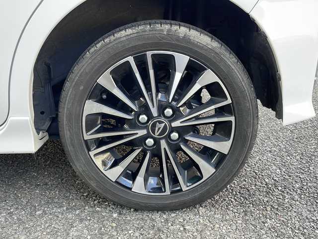 ダイハツ タント カスタム RS 大阪府 2024(令6)年 2.1万km ブラックマイカメタリック/シャイニングホワイトパール 純正ディスプレイオーディオ/フルセグTV/Bluetooth/バックカメラ/アラウンドビュー/パーキングアシスト/衝突軽減システム/車線逸脱警報/横滑り防止/両側パワースライドドア/アイドリングストップ/スマートキー/プッシュスタート/ETC/ドラレコ/スペアキー