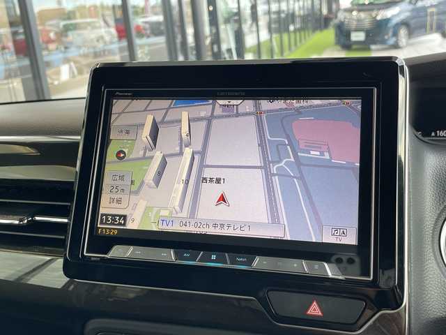 ホンダ Ｎ ＢＯＸ カスタム G L ターボ ホンダセンシング 愛知県 2019(令1)年 1.8万km クリスタルブラックパール 純正8型ナビ/両側パワースライドドア/クルーズコントロール/シートヒーター/バックカメラ/コーナーセンサー/純正アルミホイール/LEDヘッドライト/パドルシフト/オートマチックハイビーム/ETC/衝突軽減システム/フルセグ/CD DVD/Bluetooth/ステアリングスイッチ/スマートキー/プッシュスタート