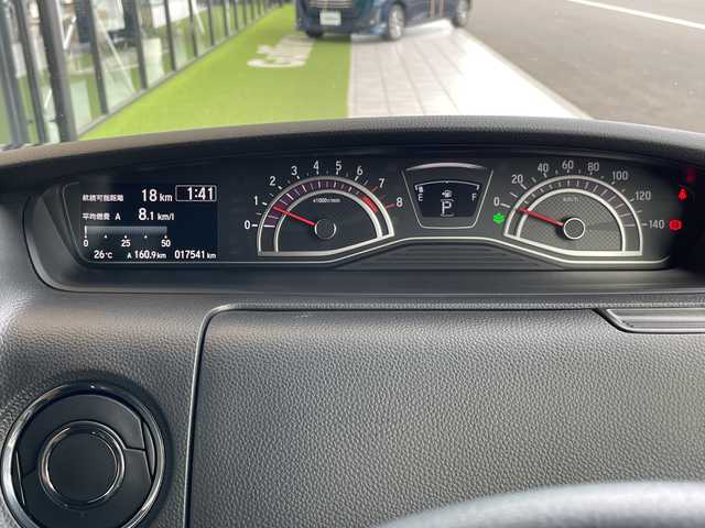 ホンダ Ｎ ＢＯＸ カスタム G L ターボ ホンダセンシング 愛知県 2019(令1)年 1.8万km クリスタルブラックパール 純正8型ナビ/両側パワースライドドア/クルーズコントロール/シートヒーター/バックカメラ/コーナーセンサー/純正アルミホイール/LEDヘッドライト/パドルシフト/オートマチックハイビーム/ETC/衝突軽減システム/フルセグ/CD DVD/Bluetooth/ステアリングスイッチ/スマートキー/プッシュスタート
