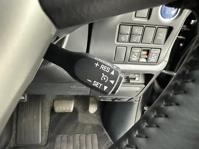 トヨタ ヴォクシー ハイブリッド ZS 煌Ⅱ 兵庫県 2020(令2)年 4.6万km ブラック 純正9インチSD(CD/DVD/SD/Bt/フルセグ)/・NSZT-Y68T/バックカメラ/純正フリップダウンモニター/両側パワースライドドア/クルーズコントロール/PKSB/LDA/オートハイビーム/シートヒーター/LEDヘッドライト/LEDフォグ/クリアランスソナー/ビルトインETC/純正１６AW/社外マット・純正バイザー