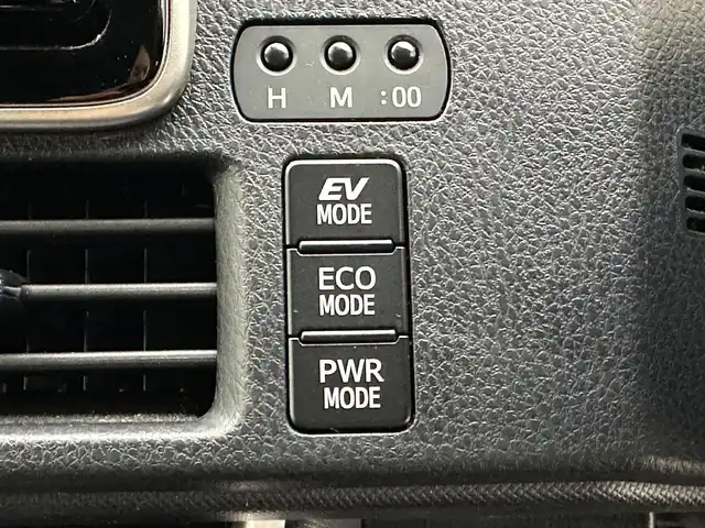 トヨタ ヴォクシー ハイブリッド ZS 煌Ⅱ 兵庫県 2020(令2)年 4.6万km ブラック 純正9インチSD(CD/DVD/SD/Bt/フルセグ)/・NSZT-Y68T/バックカメラ/純正フリップダウンモニター/両側パワースライドドア/クルーズコントロール/PKSB/LDA/オートハイビーム/シートヒーター/LEDヘッドライト/LEDフォグ/クリアランスソナー/ビルトインETC/純正１６AW/社外マット・純正バイザー