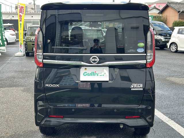 日産 ルークス ハイウェイスター X 愛知県 2021(令3)年 3.2万km ブラック ・禁煙車/・ワンオーナー/・純正ナビ/フルセグTV/　（MM320D-L）/・Bluetooth/USB/AUX/・アラウンドビューモニター/・ビルトインETC/・エマージェンシーブレーキ/・LDW/・先行車発進お知らせ/・左パワースライドドア/・ステアスイッチ/・電動格納ミラーウインカー/・純正１４インチアルミ/・LEDオートライト/・フォグランプ/・後席サンシェイド/・アイドリングストップ/・プッシュスタート/・ドアバイザー/・純正フロアマット/・新車保証書/・取扱説明書/・スペアキー