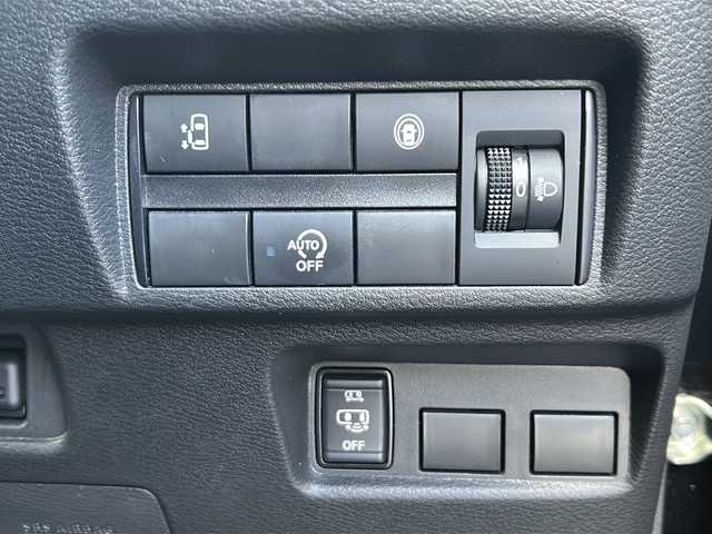 日産 ルークス ハイウェイスター X 愛知県 2021(令3)年 3.2万km ブラック ・禁煙車/・ワンオーナー/・純正ナビ/フルセグTV/　（MM320D-L）/・Bluetooth/USB/AUX/・アラウンドビューモニター/・ビルトインETC/・エマージェンシーブレーキ/・LDW/・先行車発進お知らせ/・左パワースライドドア/・ステアスイッチ/・電動格納ミラーウインカー/・純正１４インチアルミ/・LEDオートライト/・フォグランプ/・後席サンシェイド/・アイドリングストップ/・プッシュスタート/・ドアバイザー/・純正フロアマット/・新車保証書/・取扱説明書/・スペアキー